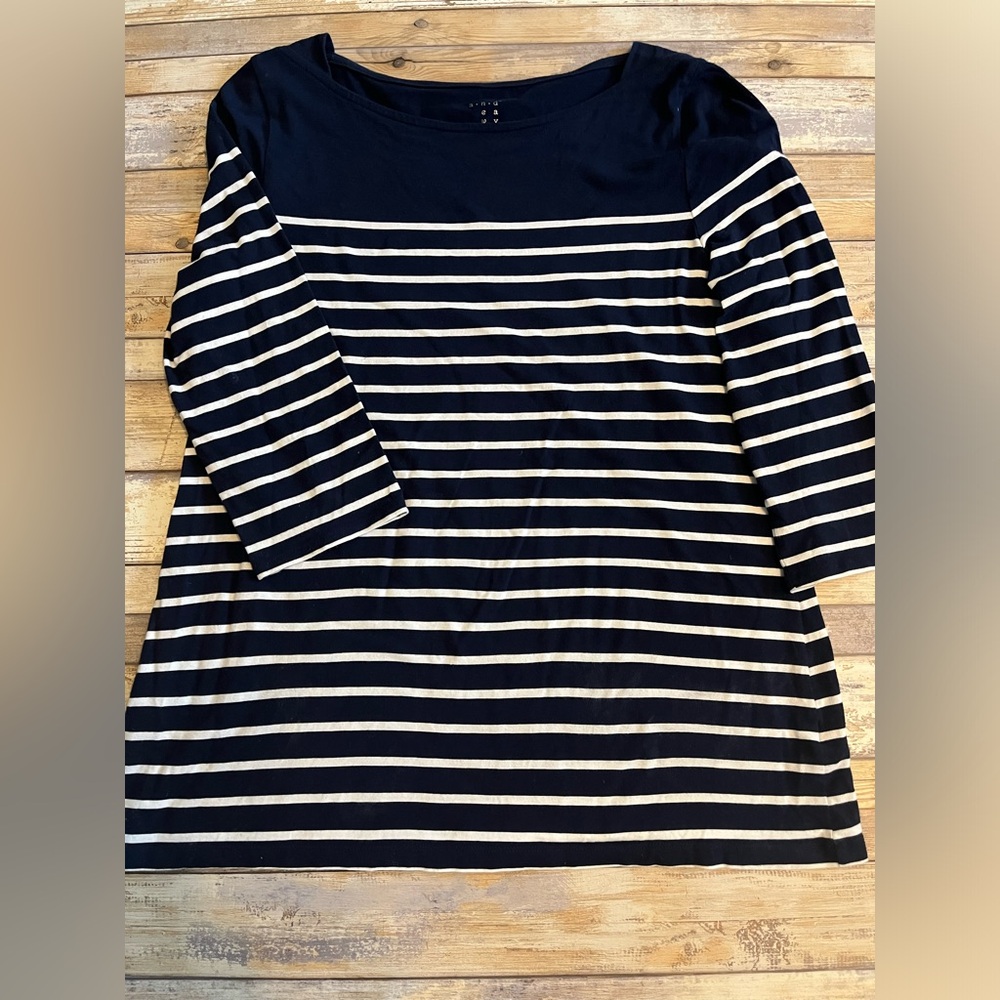 LAST CHANCE!!!! The softest striped shirt to transition to the new season. XXL.
